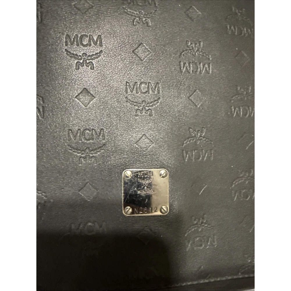 MCM Crossbody Leather Black Messenger Handbag Unisex - Picture 2 of 16